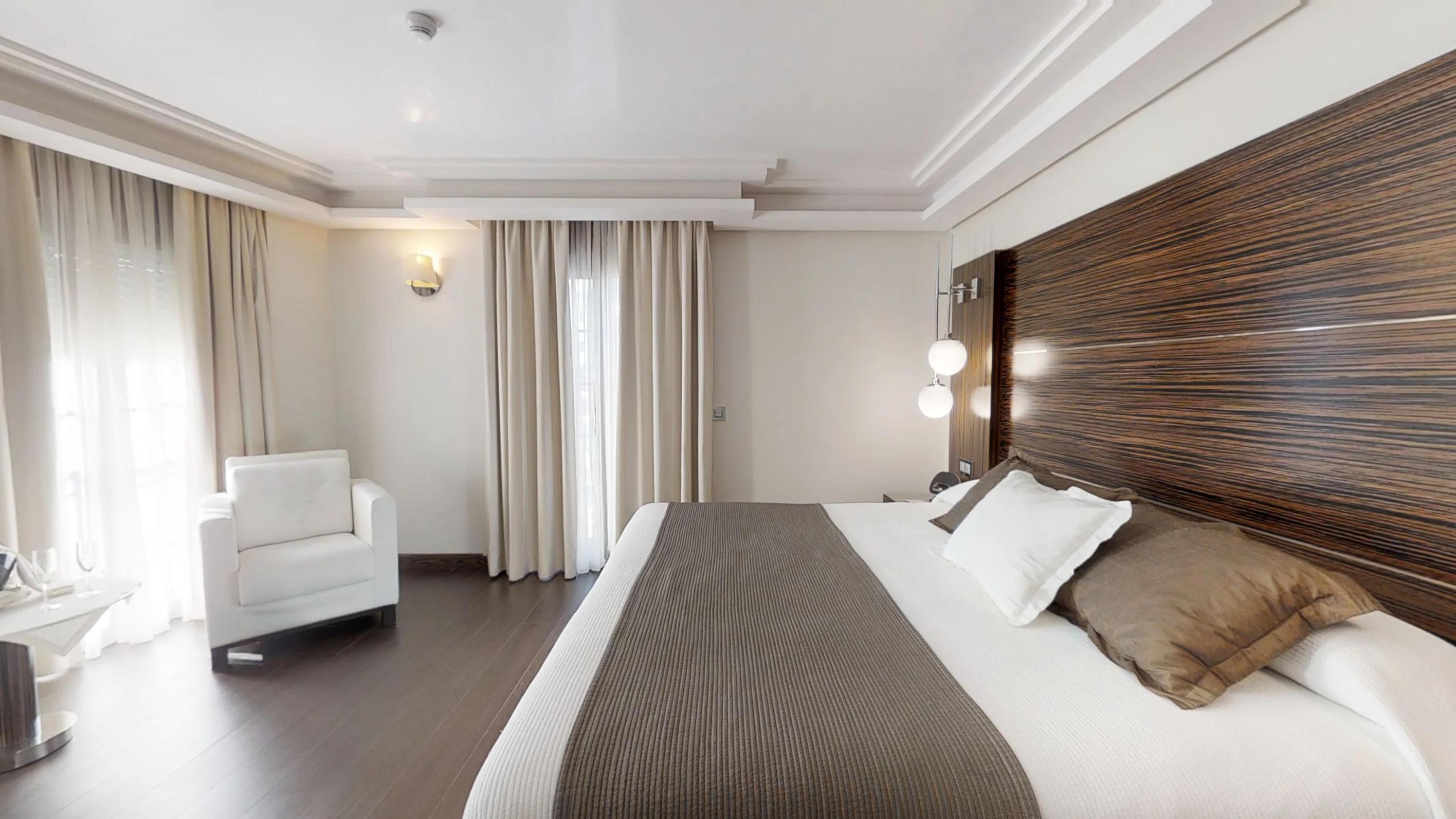 ヴィンチ セレクシオン アレイサ ホテル ブティック&スパ ベナルマデナ エクステリア 写真 A room at the hotel