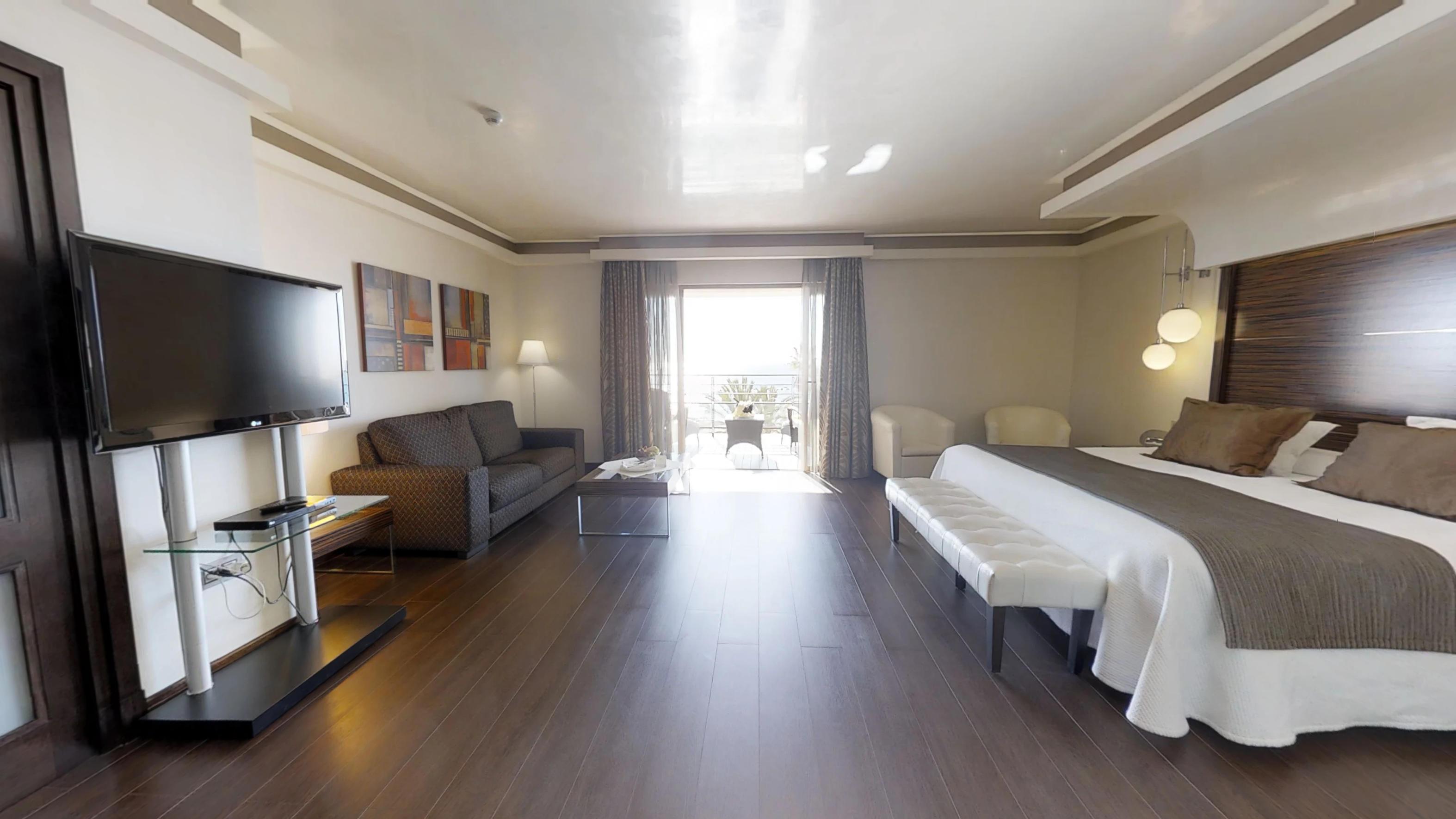 ヴィンチ セレクシオン アレイサ ホテル ブティック&スパ ベナルマデナ エクステリア 写真 A room at the hotel